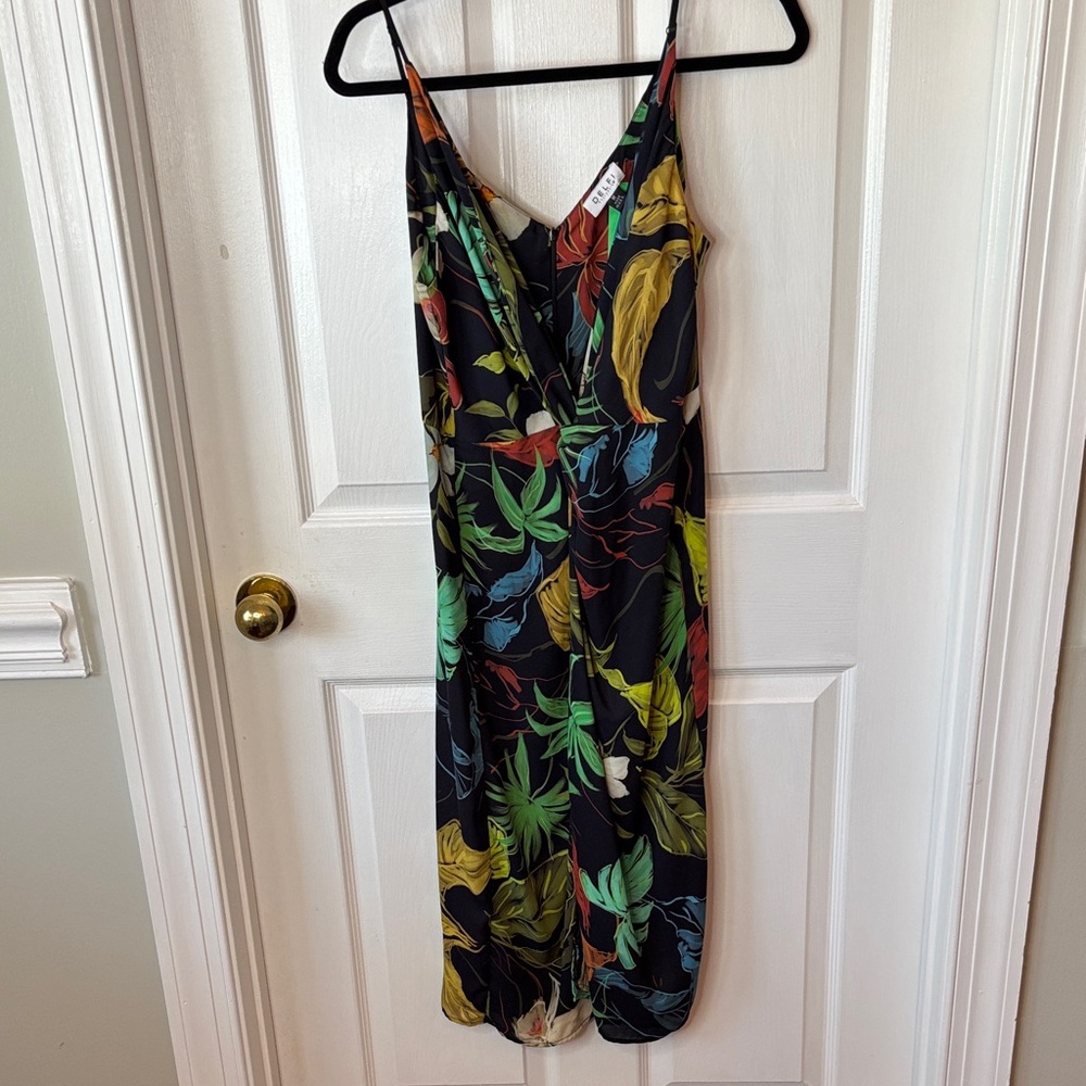 Vibrant Leaf Print Midi Dress